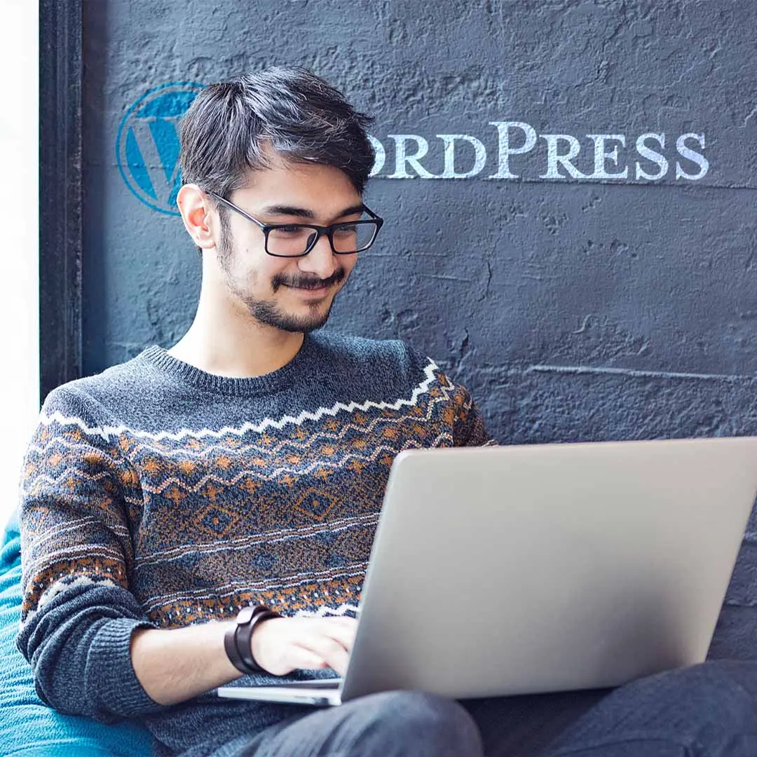 Hire dedicated Laravel developer